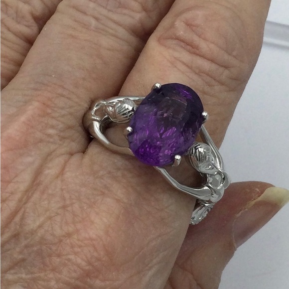 Sz 10 Geniune Amethyst Ballet Dance Inspired Ring - Picture 4 of 4